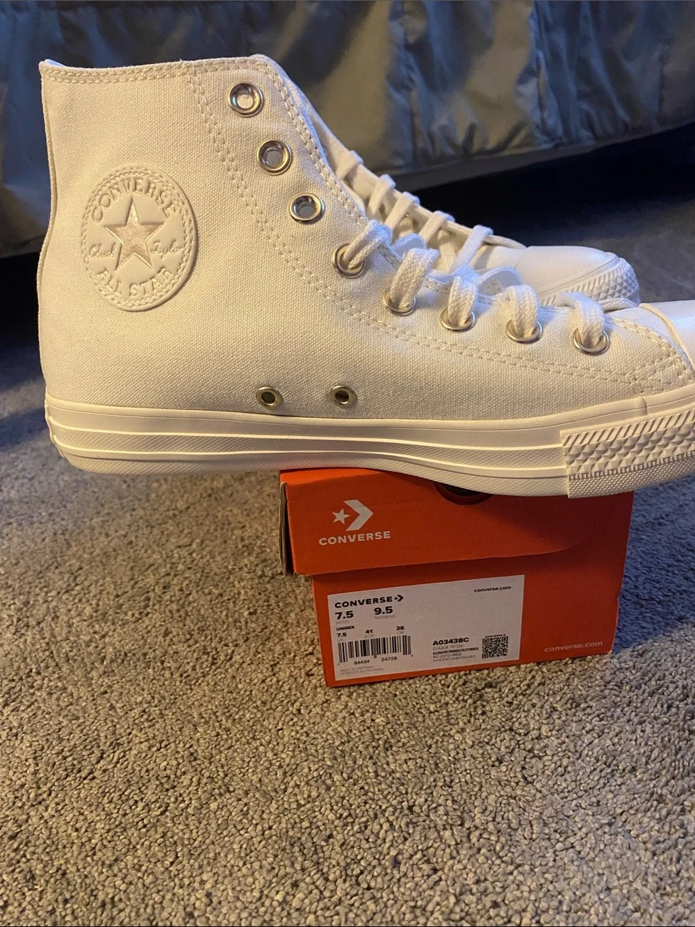 Converse White High-Top Sneakers with Sunflower Patch - Picture 3 of 5